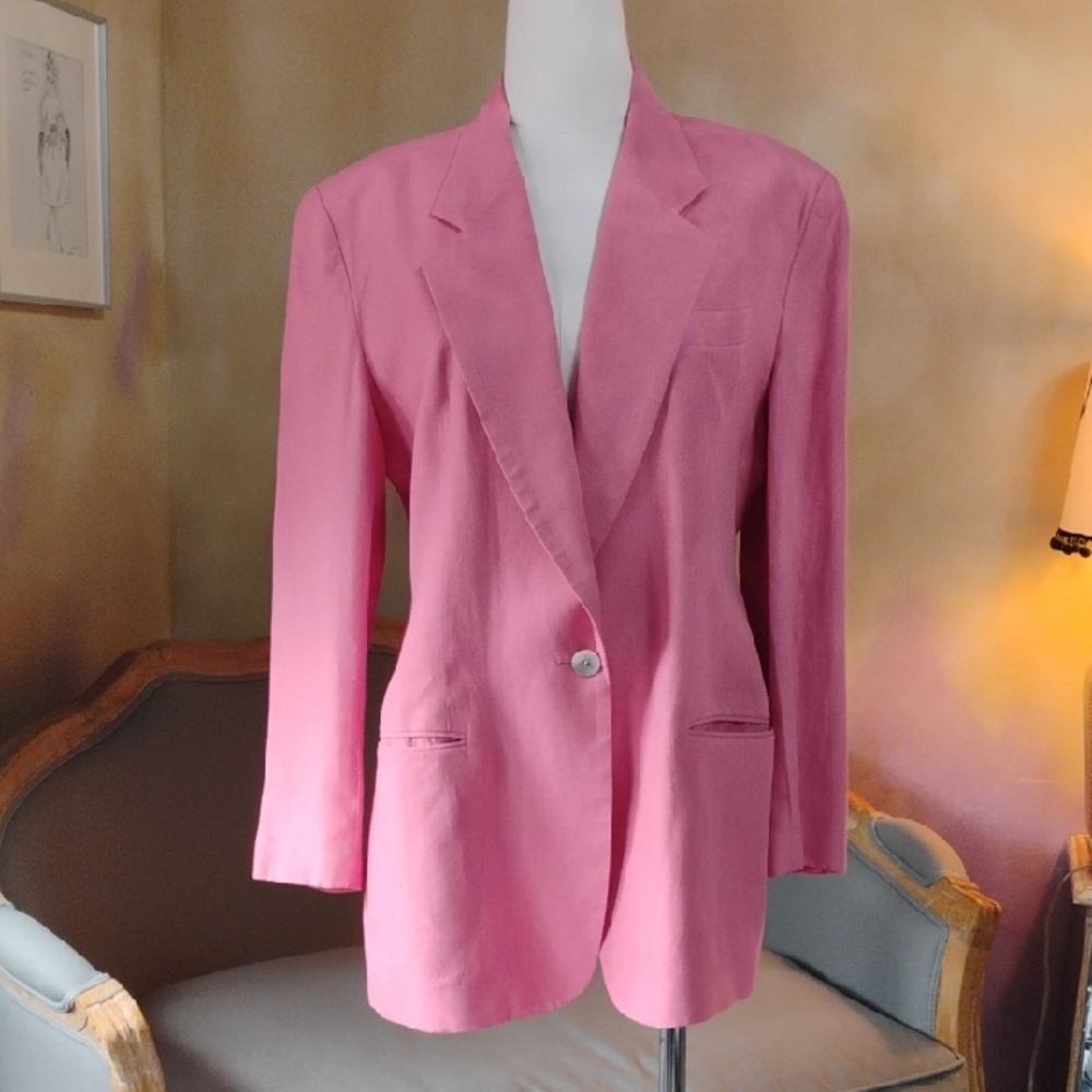 Pink tailored linen blazer, like new!